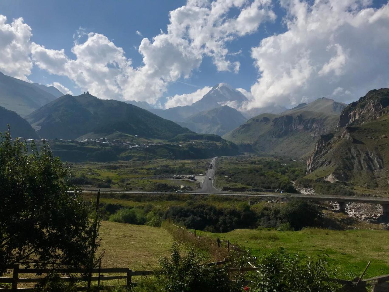 Riverside Kazbegi Экстерьер фото